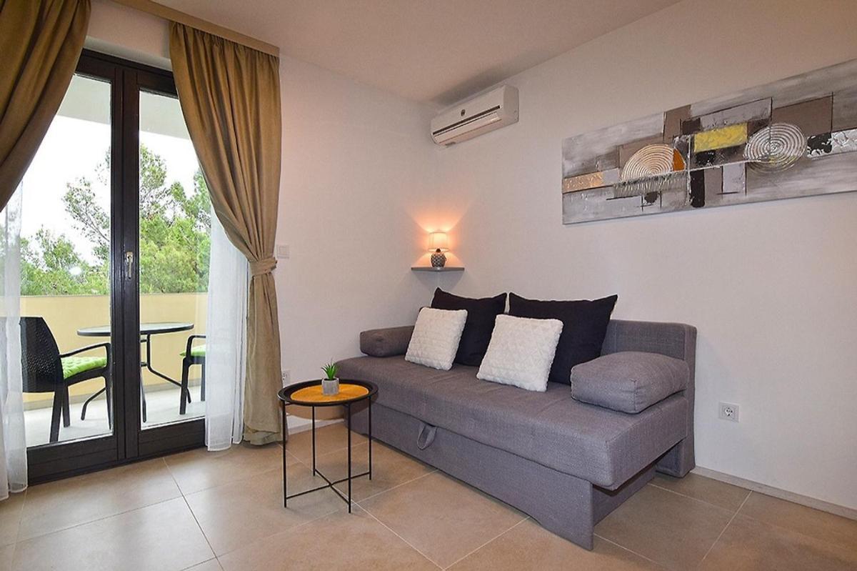 Sole Pula Apartman-Near Beach Exterior photo