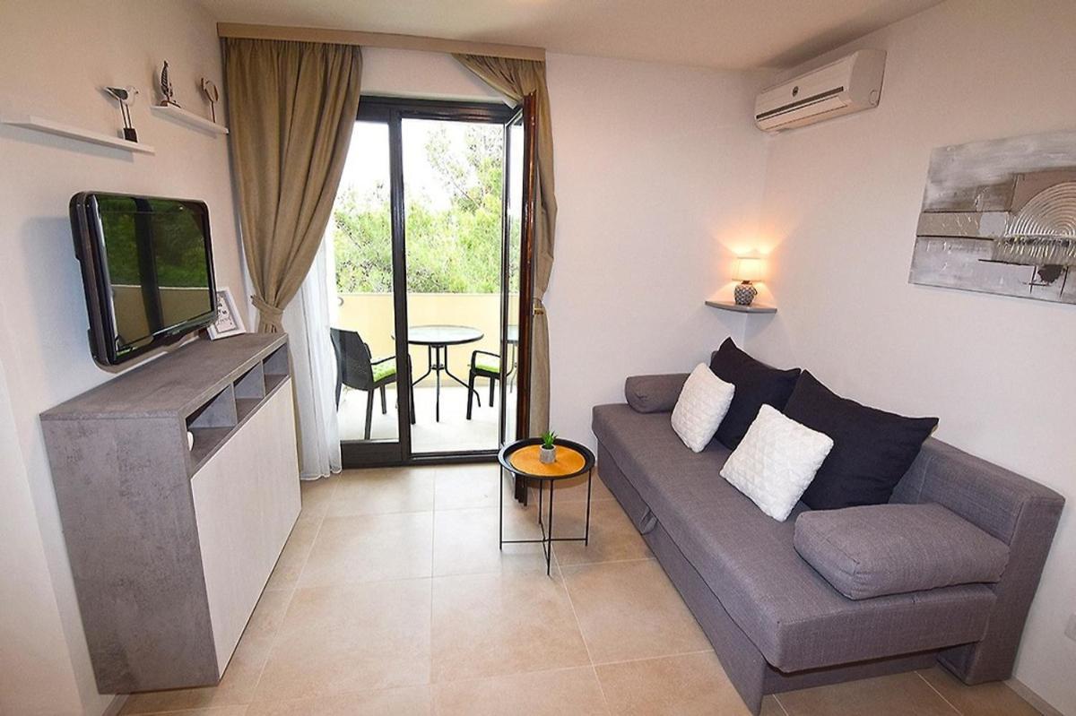 Sole Pula Apartman-Near Beach Exterior photo